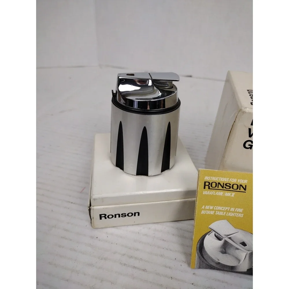 Ronson 1950's? Butane Lighter Fine TableDesk Varaflame MCM Art Deco MK2 Untested